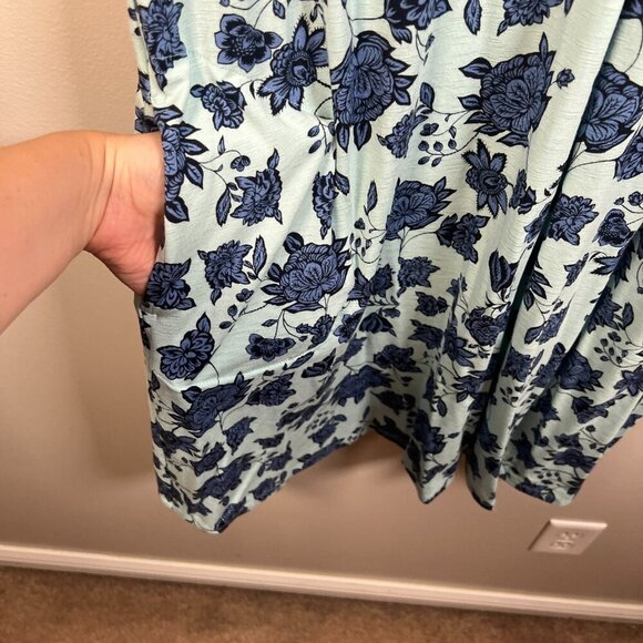 J. Jill Shift Dress Size Large Petite Blue Floral V-neck Casual Comfy Pockets - Picture 6 of 10